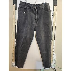 Stefano International Vintage High-Waisted Jeans